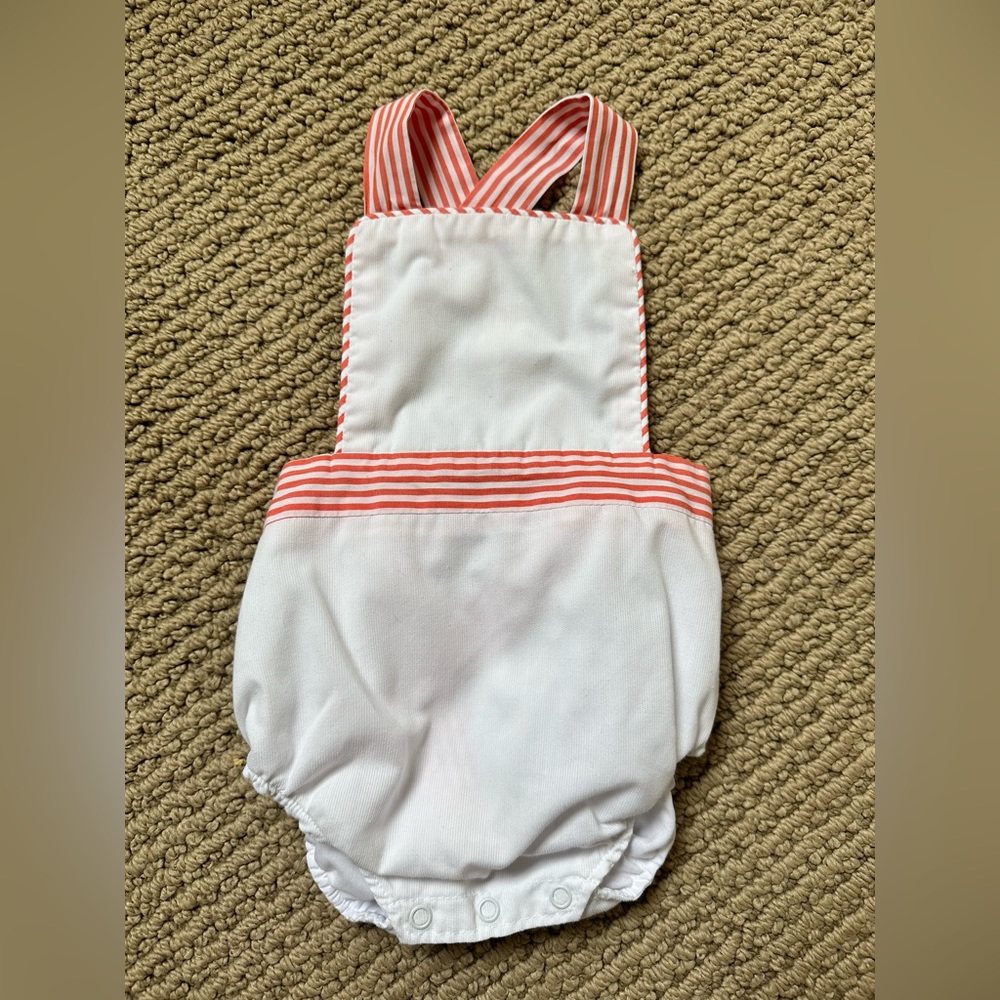 Beaufort bonnet Sayre Sunsuit bubble orange and white